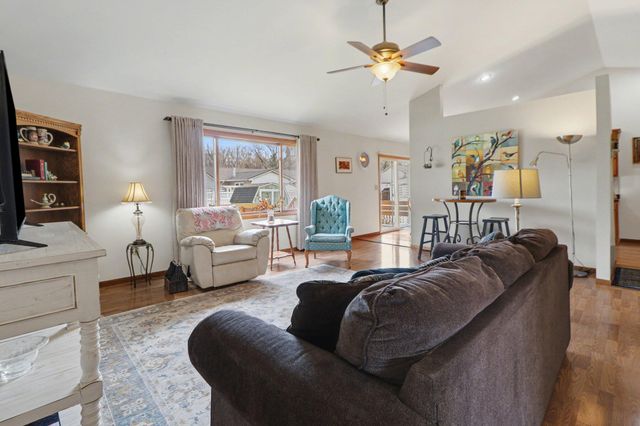702 Admiral Drive, Chesterton, IN 46304