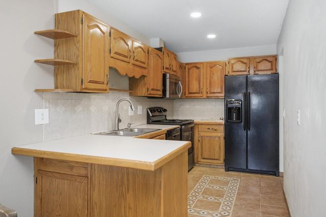 1249 Timbershore Lane 407, Eagan, MN 55123