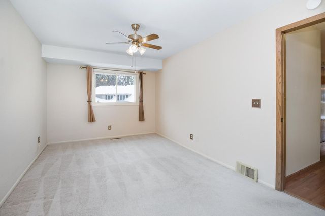 1249 Timbershore Lane 407, Eagan, MN 55123