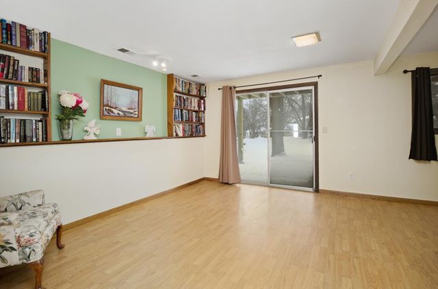 1249 Timbershore Lane 407, Eagan, MN 55123