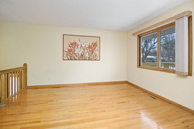 1249 Timbershore Lane 407, Eagan, MN 55123