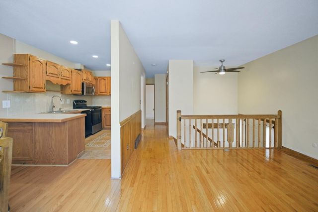 1249 Timbershore Lane 407, Eagan, MN 55123