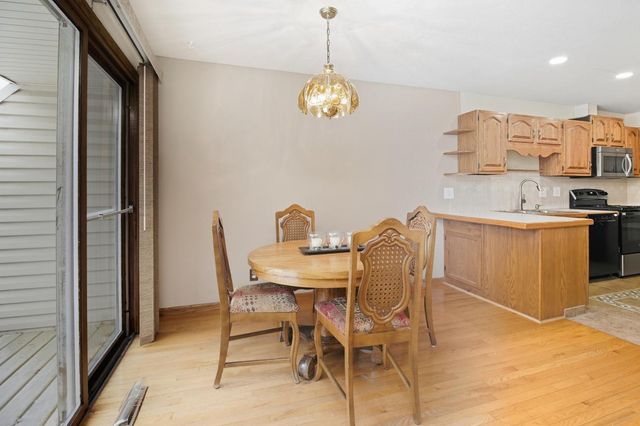 1249 Timbershore Lane 407, Eagan, MN 55123