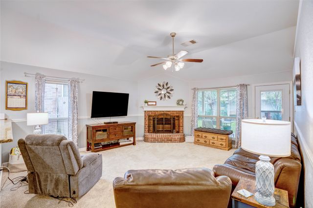 8620 Trinity Vista Trail, Fort Worth, TX 76053