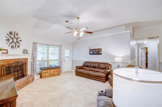 8620 Trinity Vista Trail, Fort Worth, TX 76053