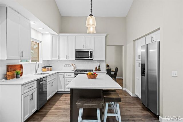 1329 Westbrooke Terrace Drive, Ballwin, MO 63021