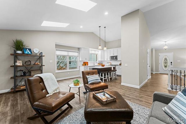 1329 Westbrooke Terrace Drive, Ballwin, MO 63021