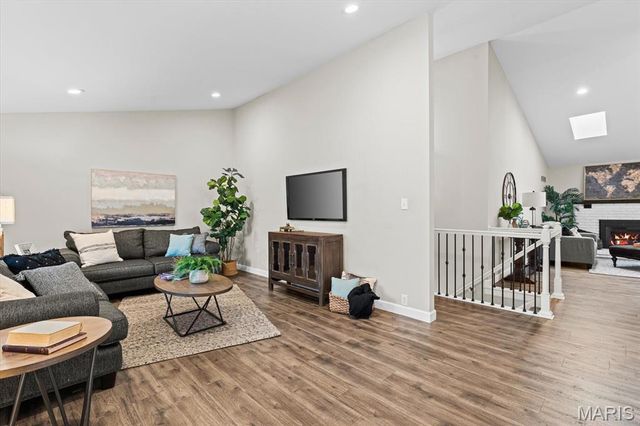 1329 Westbrooke Terrace Drive, Ballwin, MO 63021