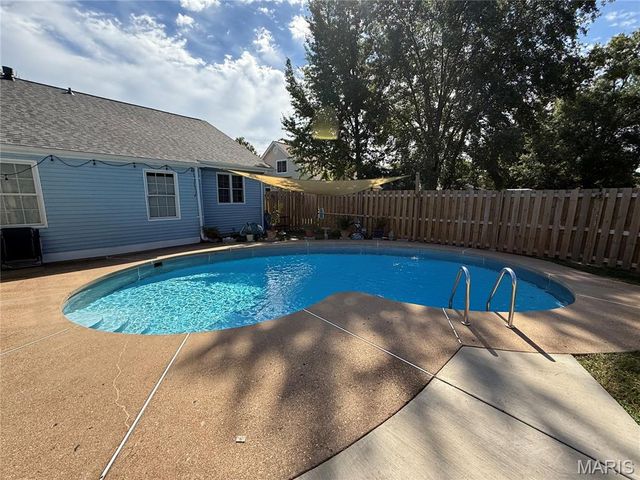 1329 Westbrooke Terrace Drive, Ballwin, MO 63021