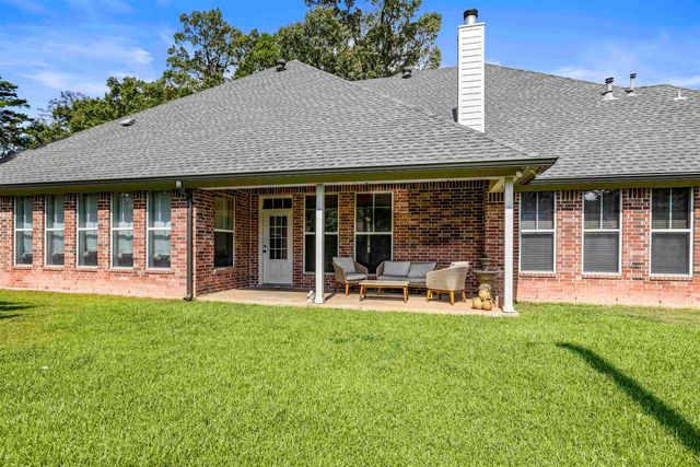 1208 Lesley Lane, Longview, TX 75604