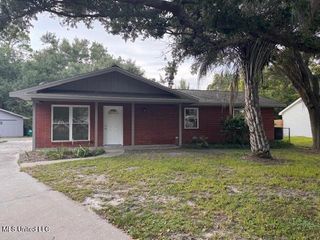 2817 Pleasant Drive, Pascagoula, MS 39581