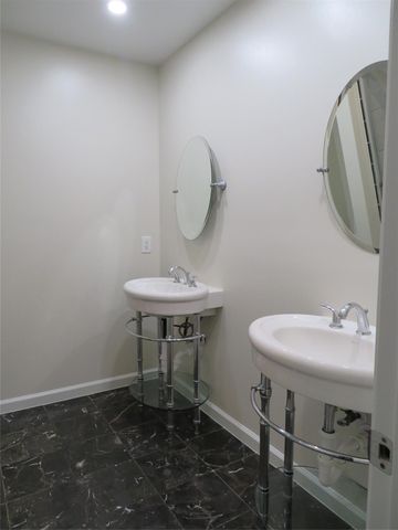 11619 Bowlan Lane, Houston, TX 77035