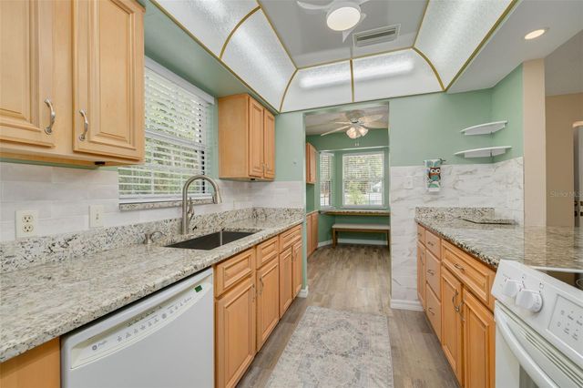12432 KNOLLBROOK LANE, Hudson, FL 34669