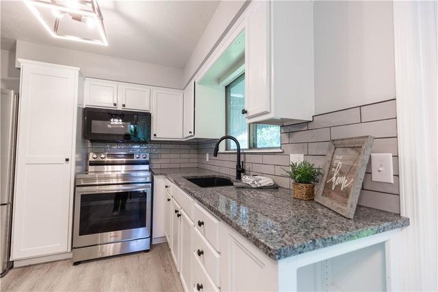 3918 S Liberty Street, Independence, MO 64055