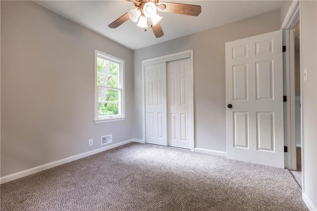 3918 S Liberty Street, Independence, MO 64055