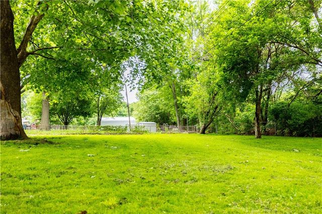 3918 S Liberty Street, Independence, MO 64055