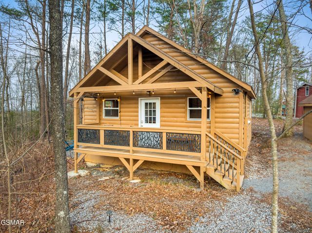 1634 S Mountain View Road, Sevierville, TN 37876