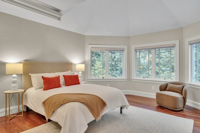 66 Mason Terrace, Brookline, MA 02446