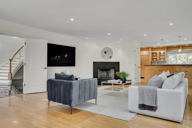 66 Mason Terrace, Brookline, MA 02446