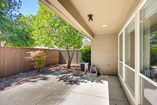 2140 Birchwood Lane, Ashland, OR 97520