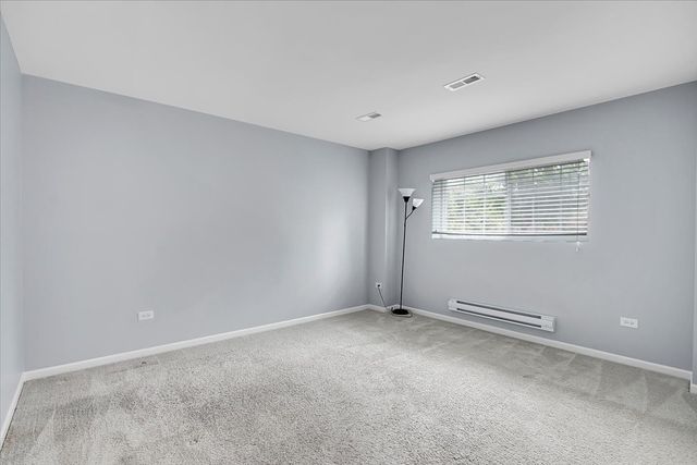 912 Bradford Drive, Naperville, IL 60563