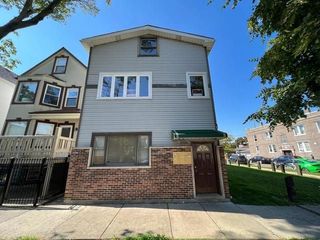 2956 N Hamlin Avenue 2R, Chicago, IL 60618