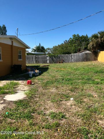 390 7th Road SW, Vero Beach, FL 32960