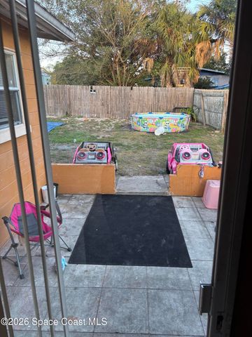 390 7th Road SW, Vero Beach, FL 32960