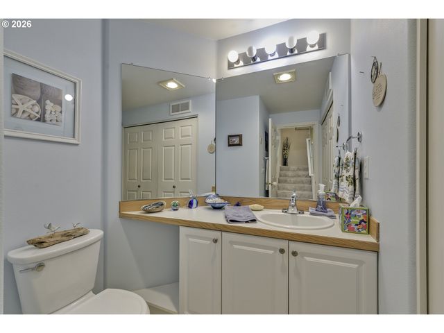 16161 Sw AUDUBON St 104, Beaverton, OR 97003