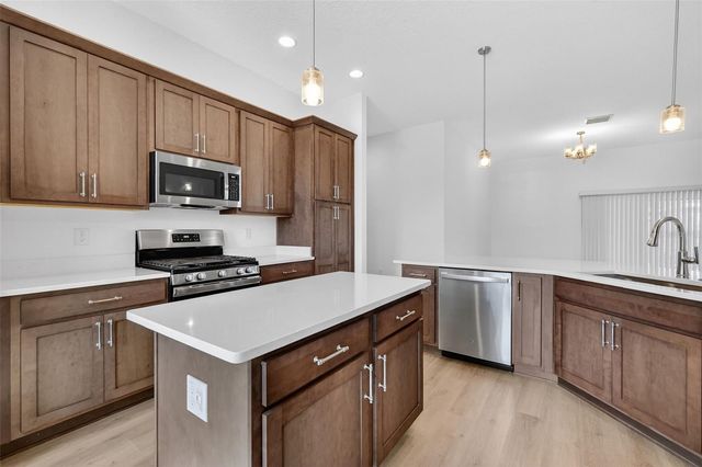 6672 GARNER PATH, The Villages, FL 34762