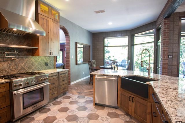 3507 Oak Knoll, Tyler, TX 75707