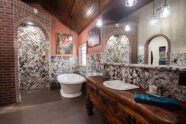 3507 Oak Knoll, Tyler, TX 75707