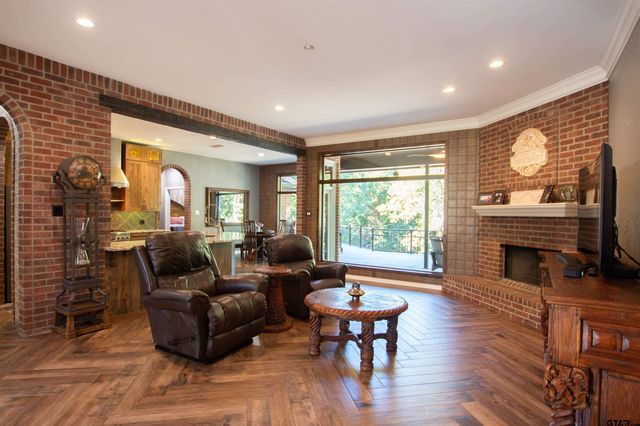 3507 Oak Knoll, Tyler, TX 75707