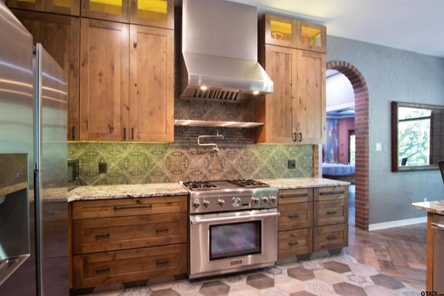 3507 Oak Knoll, Tyler, TX 75707