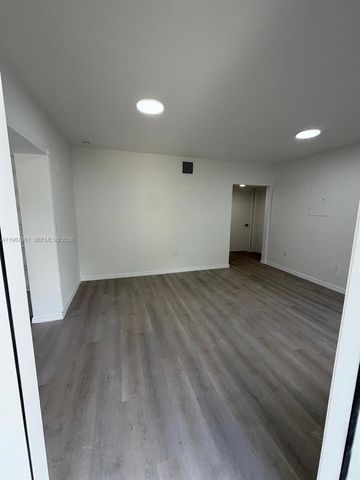 4000 SW 16th Ter 4000, Miami, FL 33134