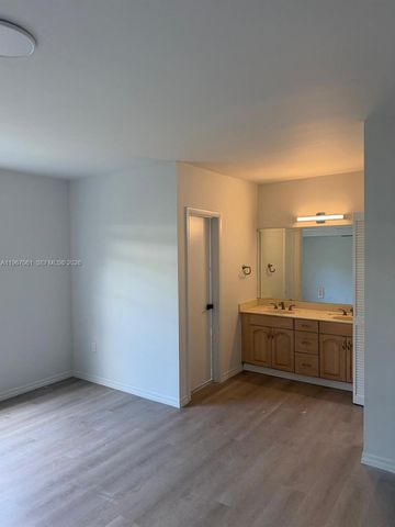 4000 SW 16th Ter 4000, Miami, FL 33134