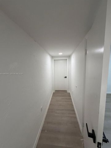 4000 SW 16th Ter 4000, Miami, FL 33134