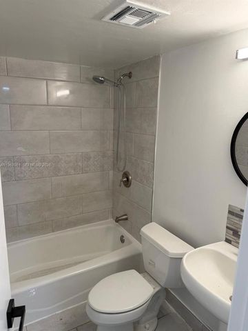 4000 SW 16th Ter 4000, Miami, FL 33134