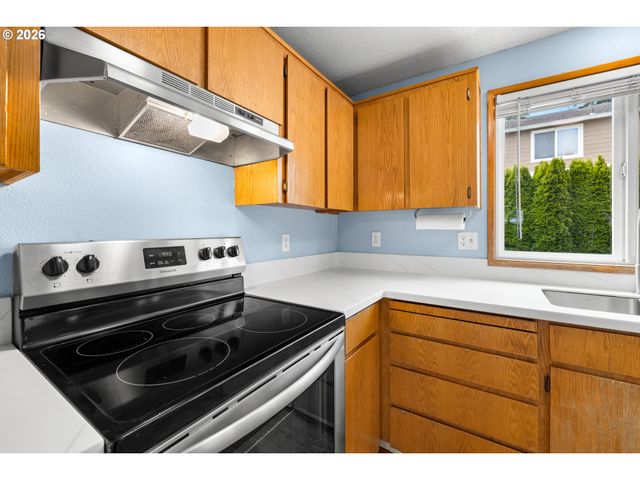 20586 Sw PARKER Ct, Beaverton, OR 97078