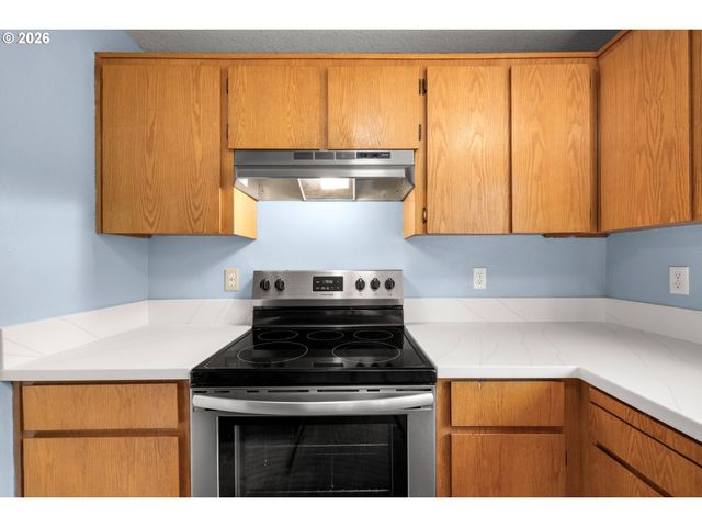 20586 Sw PARKER Ct, Beaverton, OR 97078