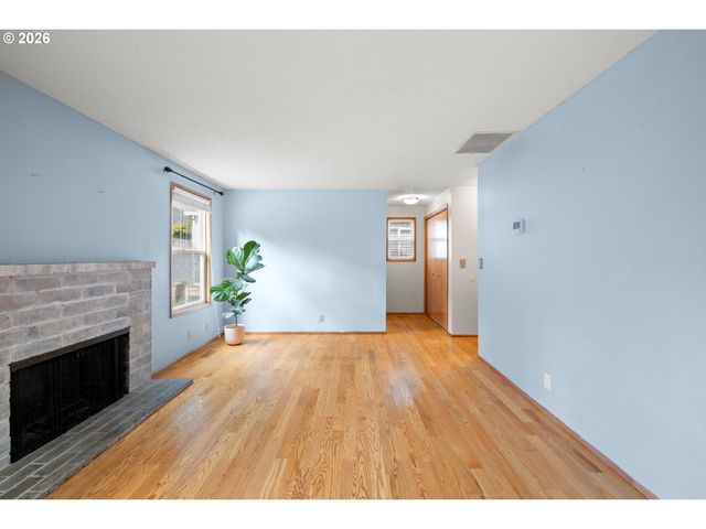 20586 Sw PARKER Ct, Beaverton, OR 97078