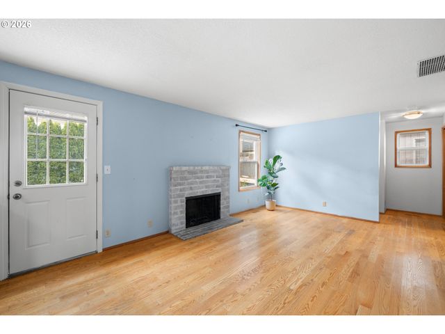 20586 Sw PARKER Ct, Beaverton, OR 97078