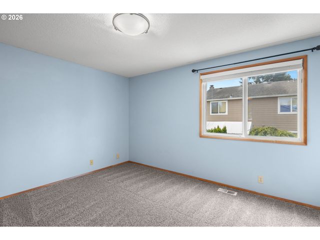 20586 Sw PARKER Ct, Beaverton, OR 97078