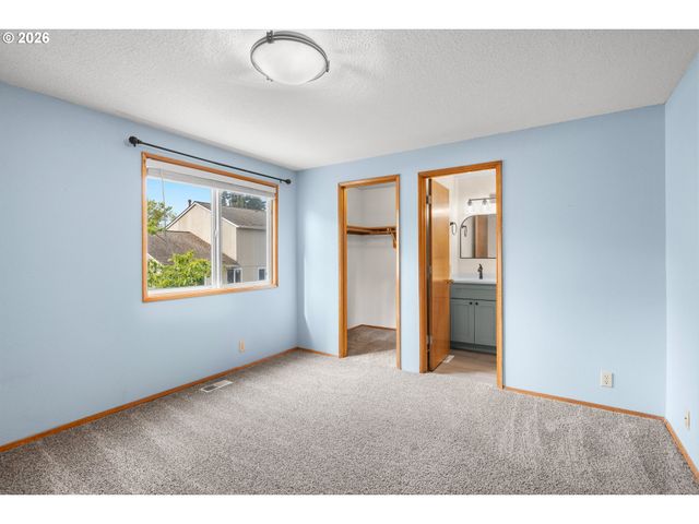 20586 Sw PARKER Ct, Beaverton, OR 97078
