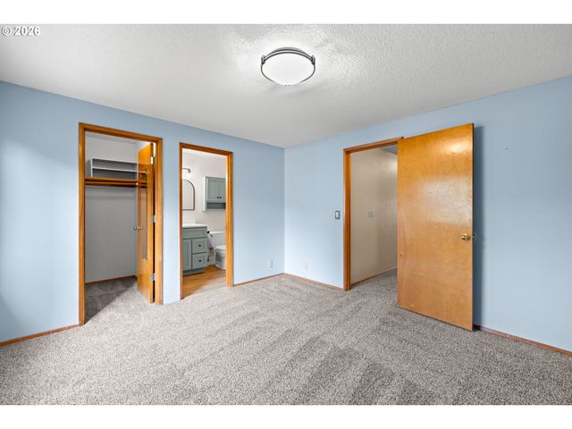 20586 Sw PARKER Ct, Beaverton, OR 97078