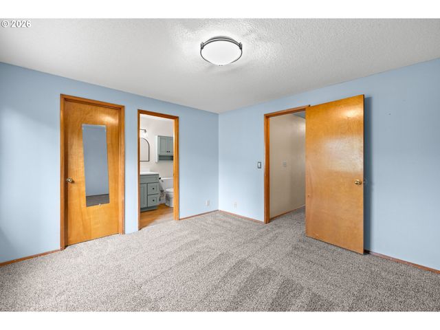 20586 Sw PARKER Ct, Beaverton, OR 97078