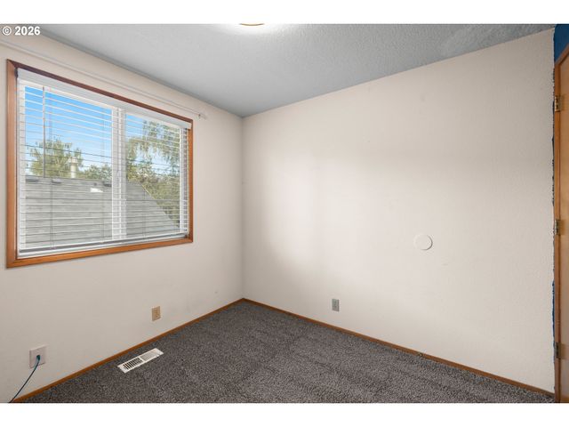 20586 Sw PARKER Ct, Beaverton, OR 97078