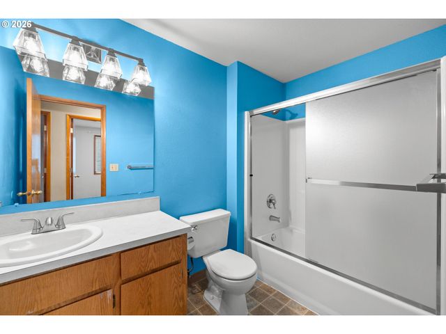 20586 Sw PARKER Ct, Beaverton, OR 97078