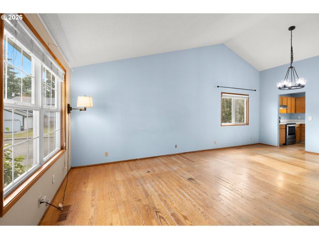 20586 Sw PARKER Ct, Beaverton, OR 97078