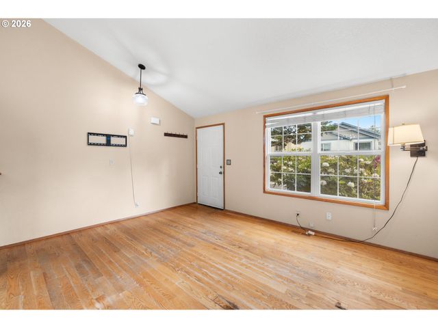 20586 Sw PARKER Ct, Beaverton, OR 97078
